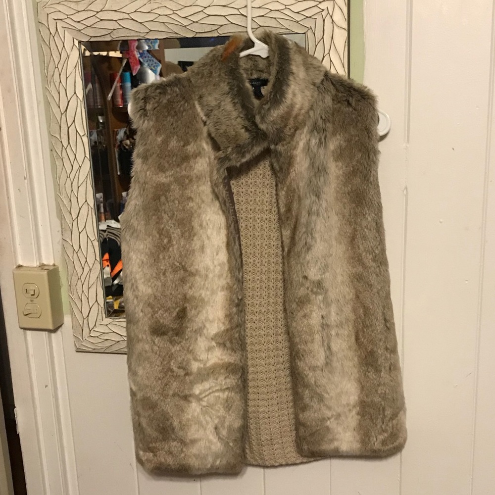 Cream Tan faux fur vest